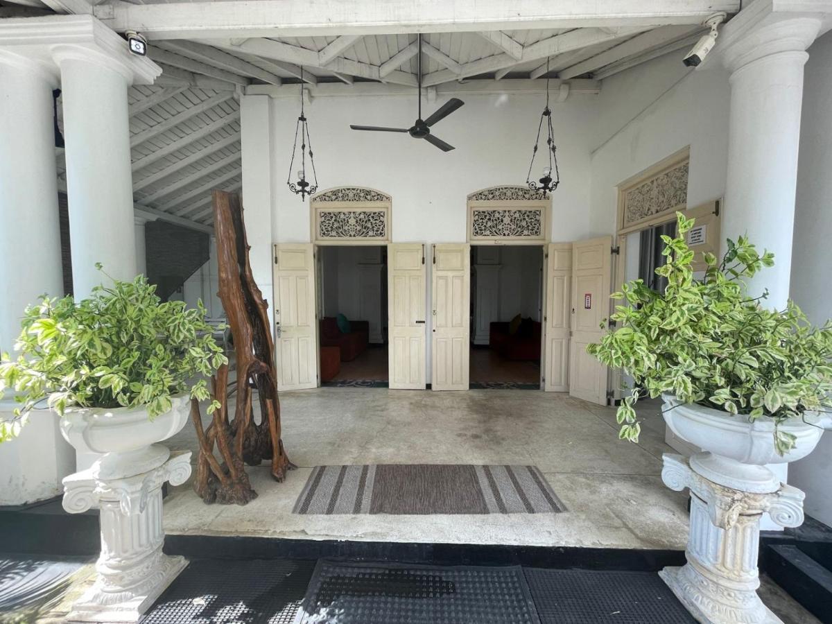 Barnes Villa Dehiwala-Mount Lavinia Exterior foto